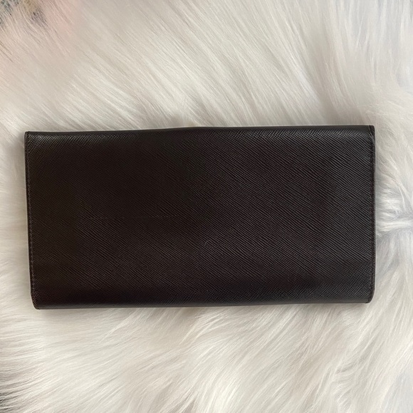 Salvatore Ferragamo Deep brown leather wallet with gold accent - Picture 3 of 16